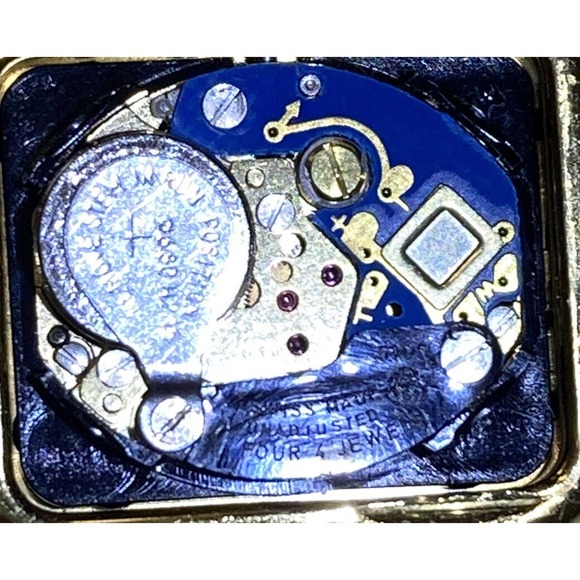 PB ( Paul Brequette) 18K Gold Trim Quartz Swiss Made Watch 4 Jewels - Picture 10 of 11